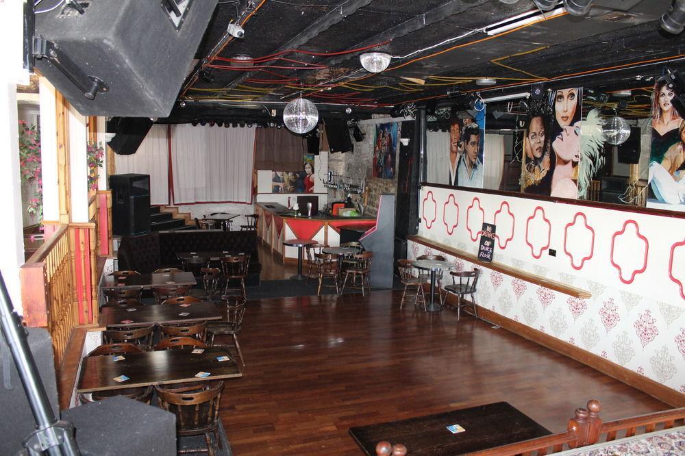 Middlegate Hotel 펨브로크 외부 사진