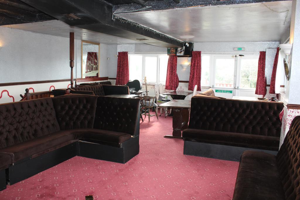Middlegate Hotel 펨브로크 외부 사진